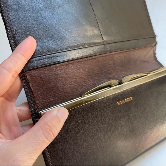 Nina Ricci Brown Leather Printed Long Wallet Kiss Lock Cards ID Holder - Picture 7 of 9